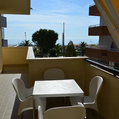 Residence Riviera Alba Adriatica Exterior photo