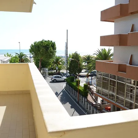 Residence Riviera Alba Adriatica Exterior photo