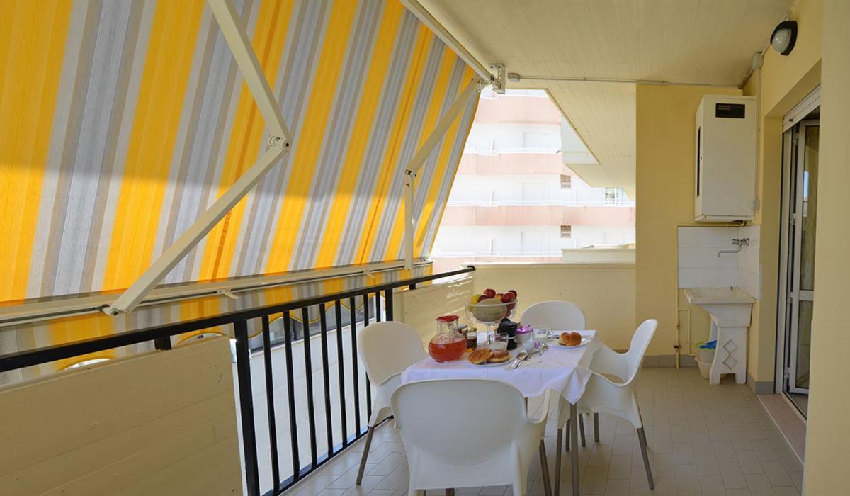 Riviera Apartment *