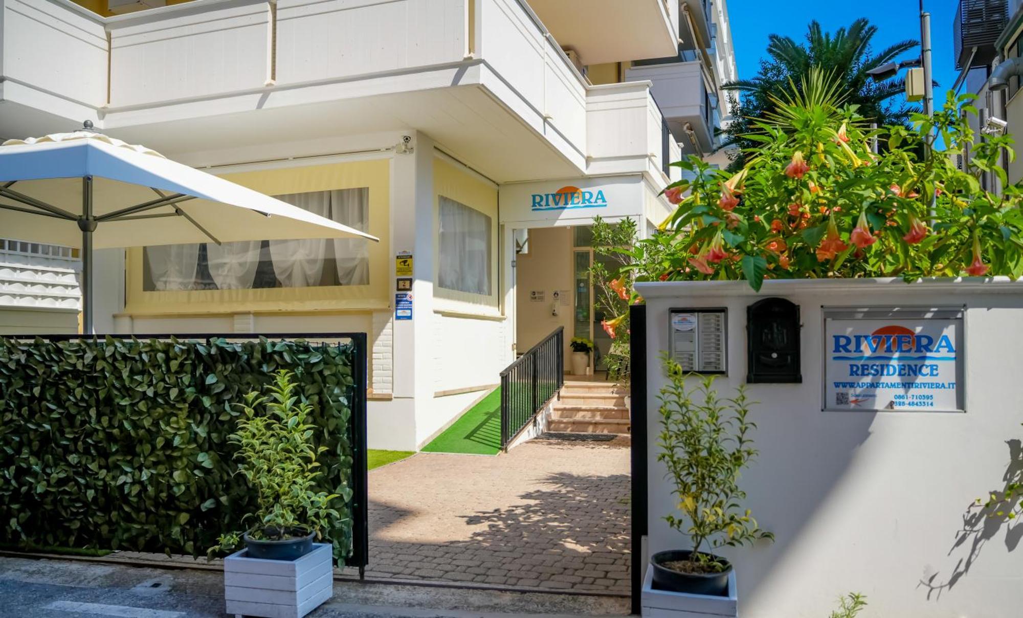 Riviera Apartment *